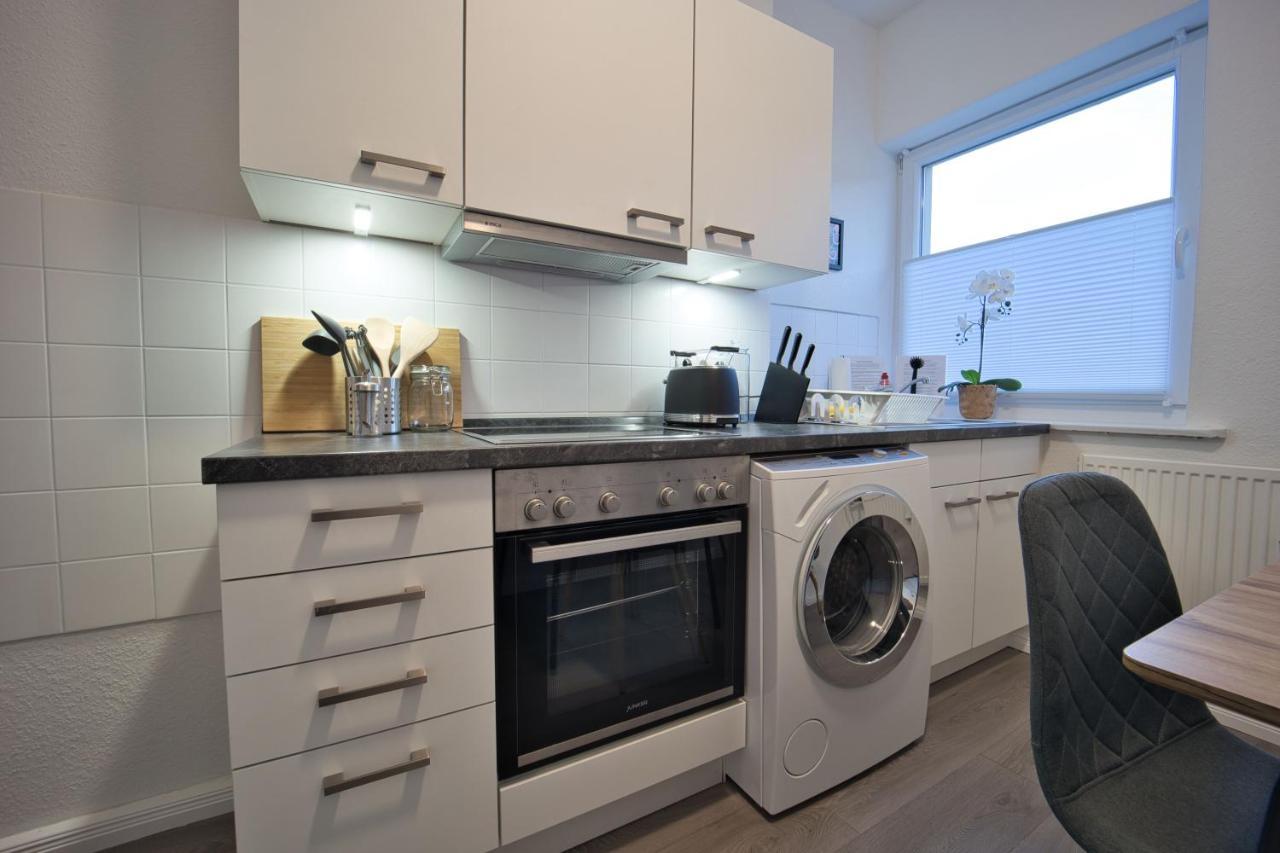 Heju - Parking - Kitchen - Netflix - Kingsize Bett Apartment Lubeck Bagian luar foto